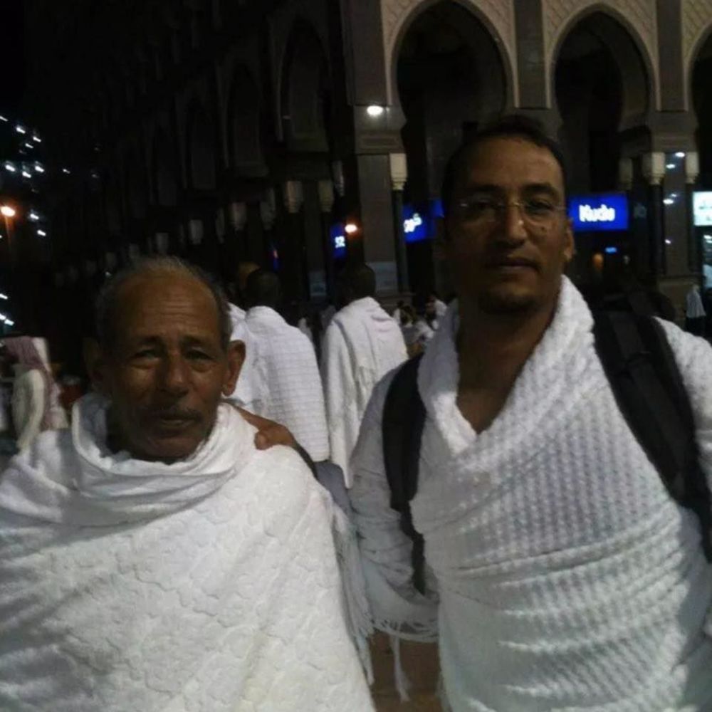 Meet your Posher, Emad